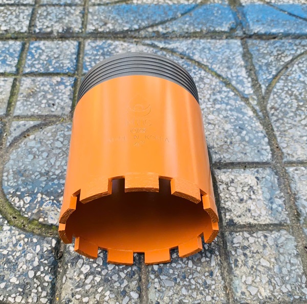 mũi khoan kim cương rút lõi bê tông 